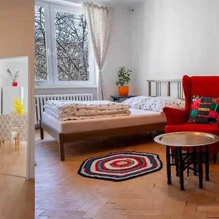 Peaceful & Cozy Flat In Братислава