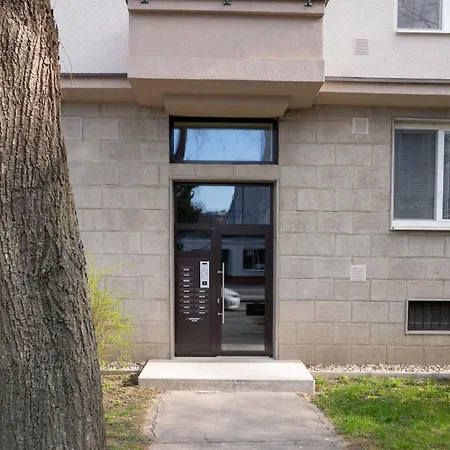 Peaceful & Cozy Flat In Апартаменты *